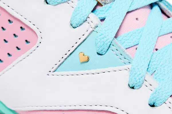 Air Jordan 6 Retro 'Doernbecher 2025' Sneakers for Women