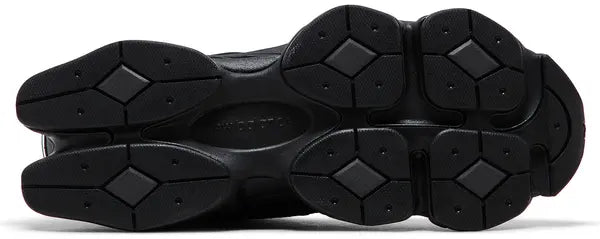 9060 'Black Cat' Sneakers for Men