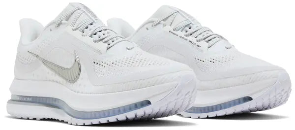 Nike Pegasus Premium ‘White Metallic Silver’ 2025 running shoes with white knit upper, metallic silver accents, and Zoom Air cushioning.