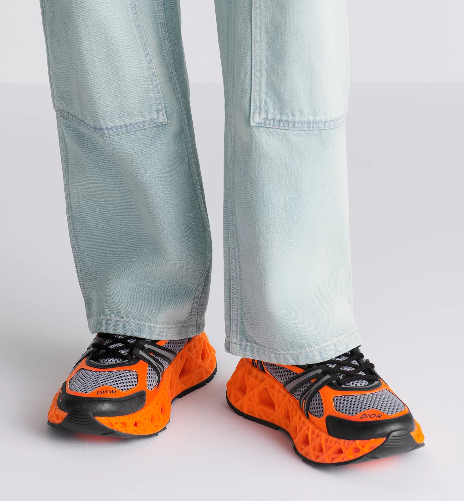 Dior B35 NXXT Sneaker – Limited and Numbered Edition in Neon Orange & Black