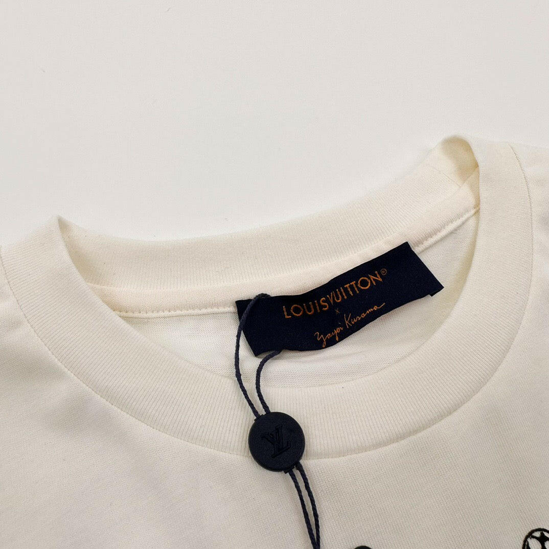 LV Desgin Cream T-shirt 23 SS Collection - GENUINE AUTHENTIC BRAND LLC  