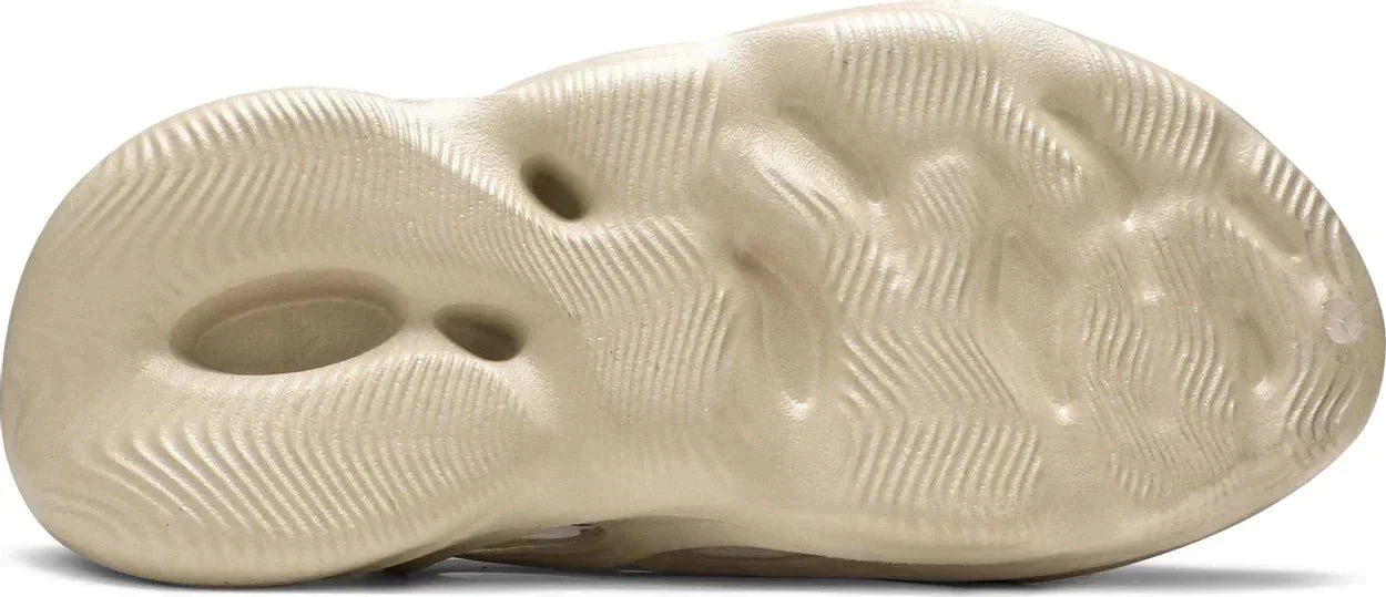 adidas Yeezy Foam RNNR 