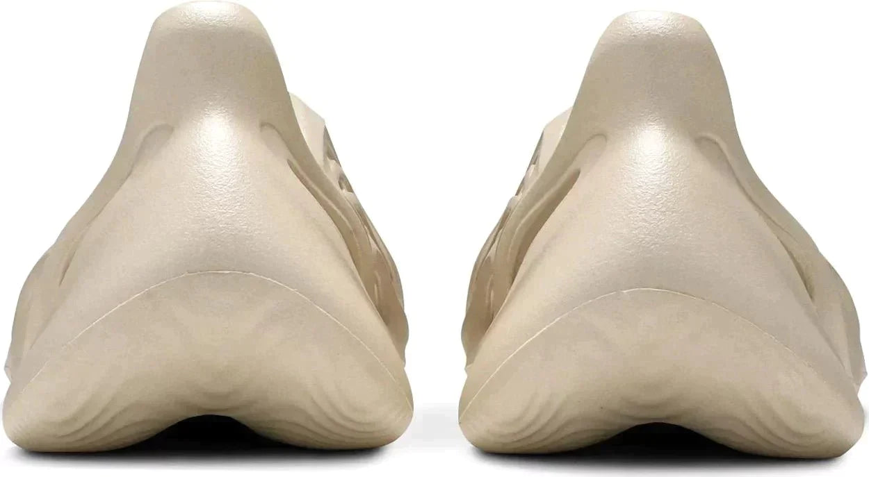 adidas Yeezy Foam RNNR 