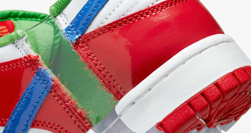 Nike SB Dunk Low Sandy Sneakers - GENUINE AUTHENTIC BRAND LLC